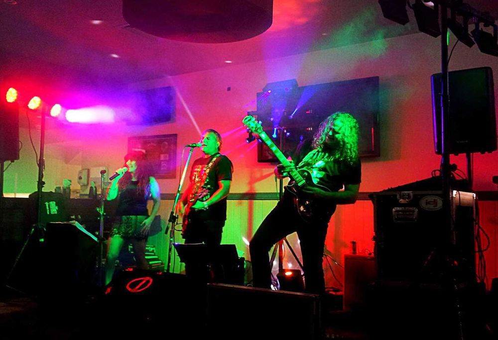 Red Betty at Country Club post image