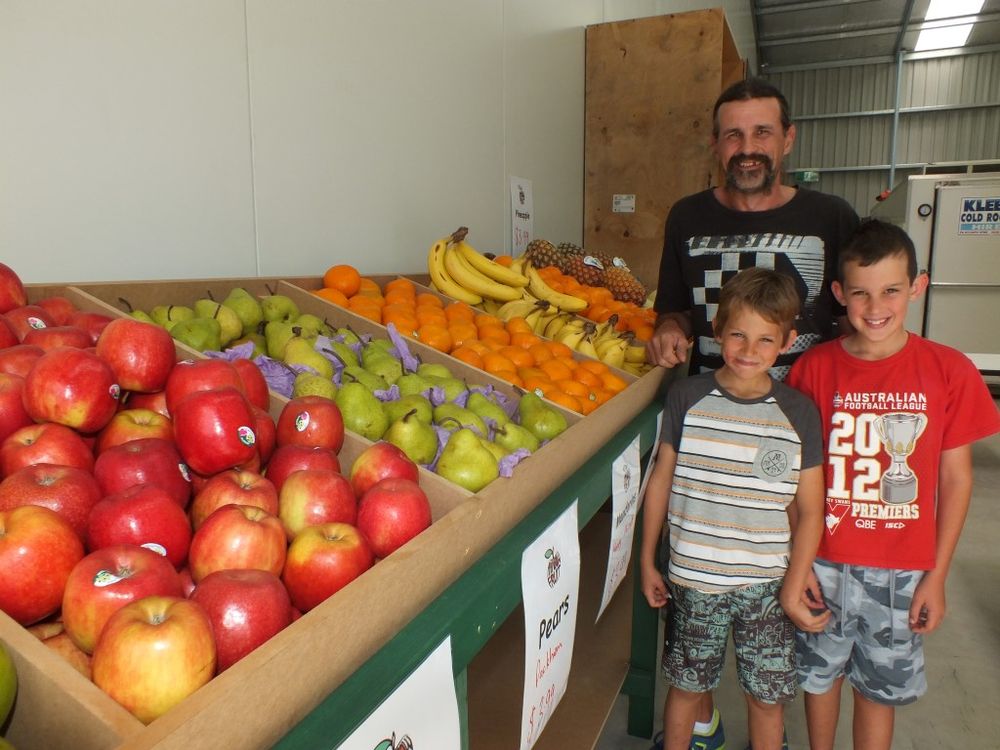 Rainbow Beach now has a Fruit and Veg Barn post image