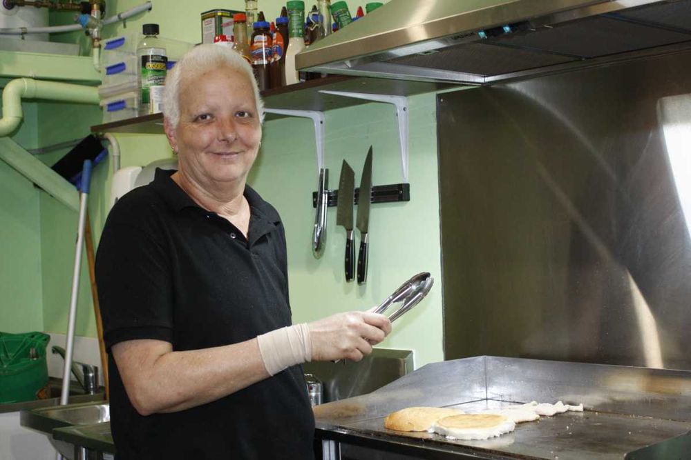 New faces and burgers at Rainbow Beach Fruit post image