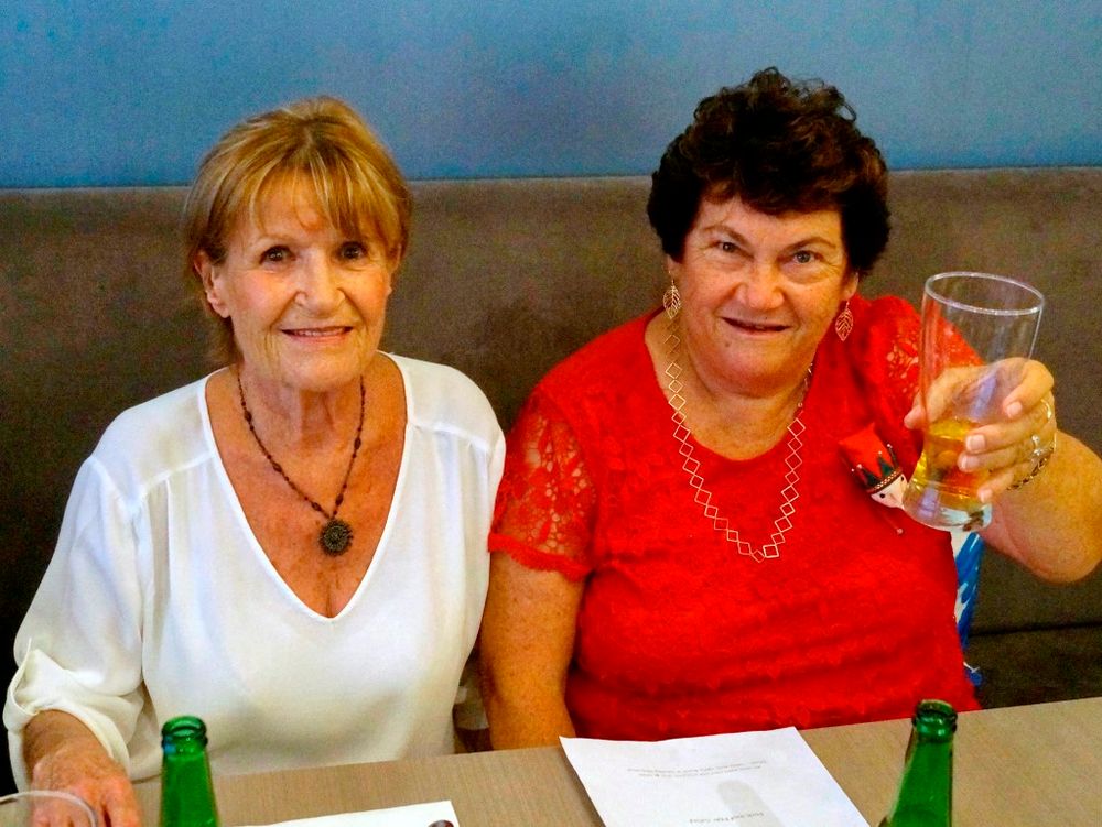 Rainbow Beach Over 60s toast in the new year post image