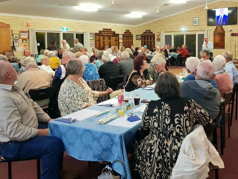 Speeches and stories before packing the dancefloor
