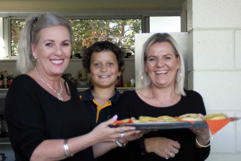 Tuppy Modin and Shelley Jones from Foodworks and Bitchy Chix