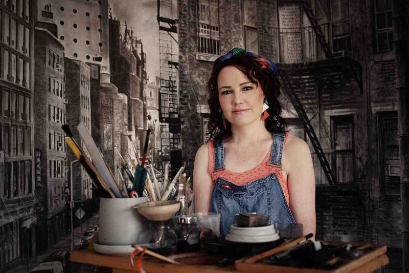 Urban Sketchers by Miriam Innes