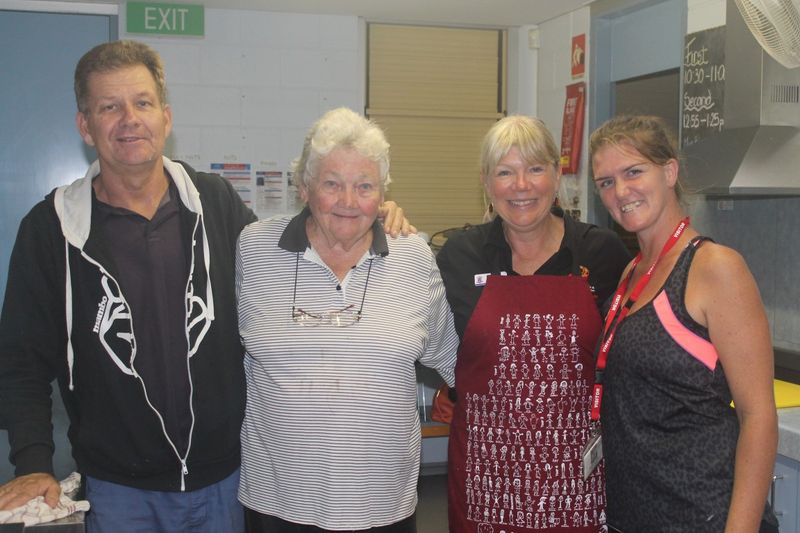 Ronnie gave a big thank you to volunteer helpers for Tin Can Bay P-10 School’s Hot Dog Day for Chaplaincy Week May 17-25, Joh