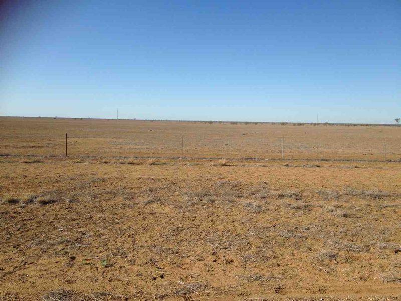 There has been no rain in Longreach despite stories to the contrary. This photo was taken last month