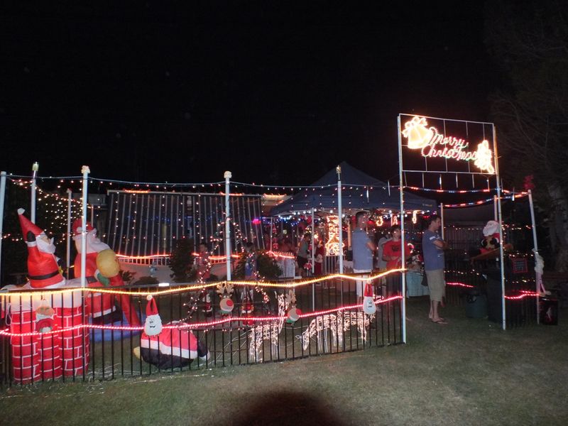 Only days left to enter the $1500 Christmas Lights Competition post image