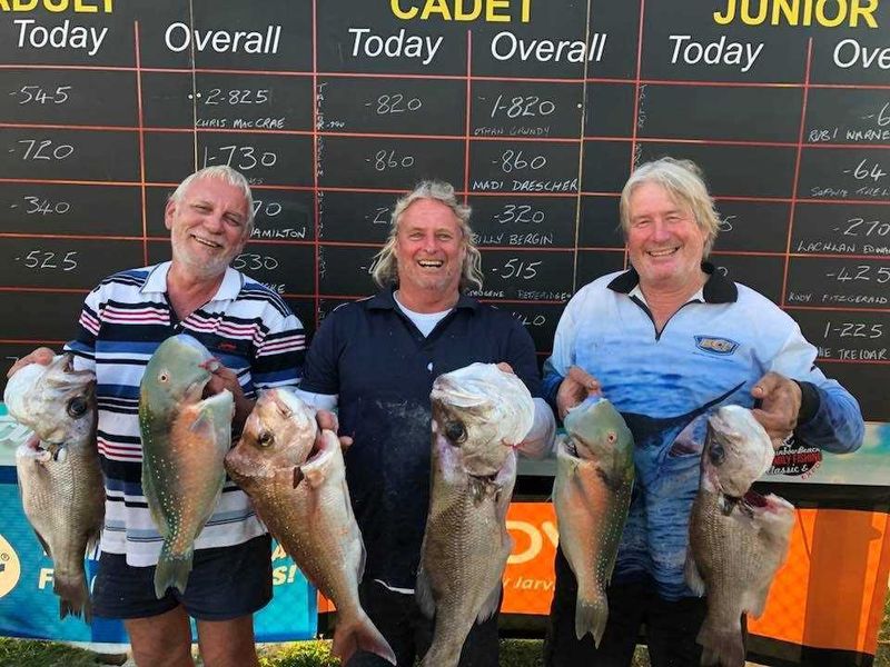 Fish Classic - Rodney Parker, Craig Splatt, Rodney Mann happy with their catch.