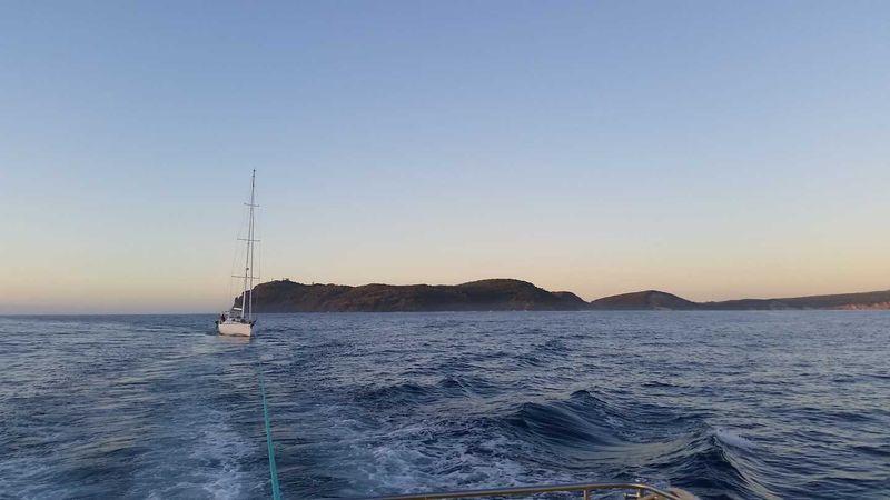 Monday morning on a tow back to Tin Can Bay