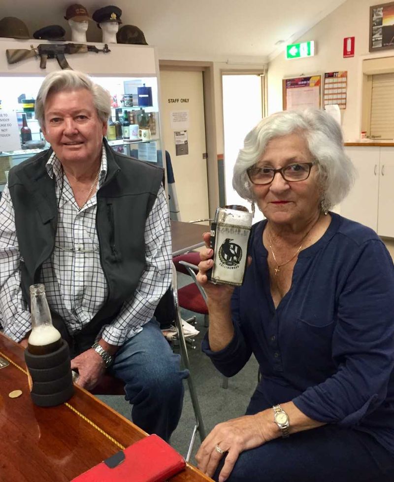 Peter and Bobbie enjoy a farewell drink at the RSL