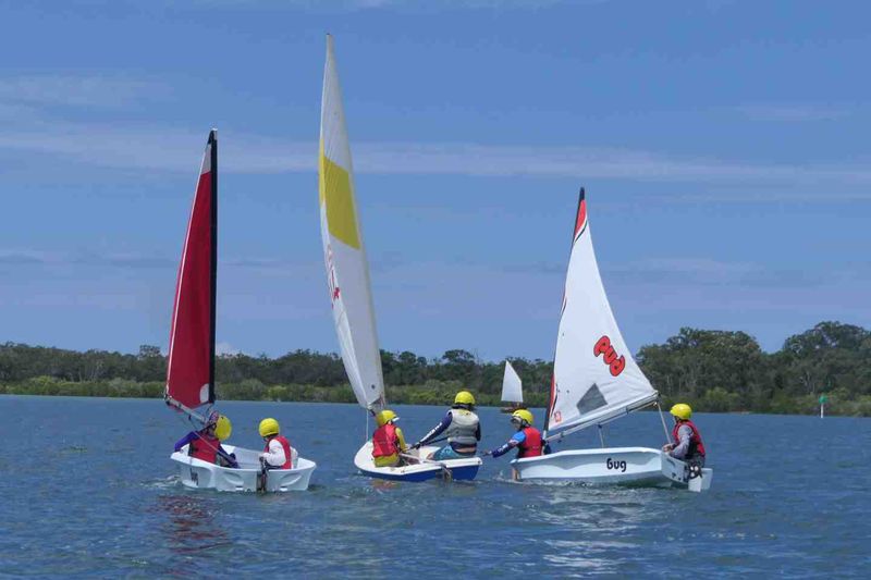 Junior sailing course - Making pirates