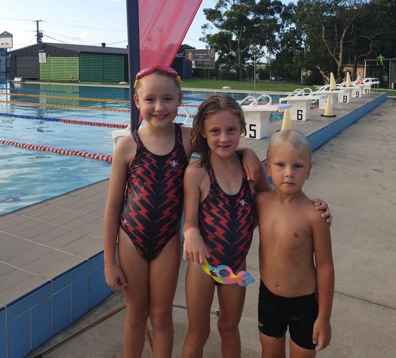 Amanda Guerts, Audrey Permezel, Kasey-cruise Findlater after a fun evening in the Swim Club.