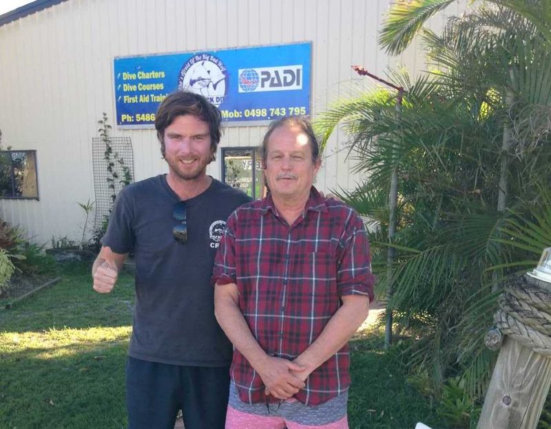 Wolf Rock Dive - Tin Can Bay resident, Jeff Nut, completing his PADI Advanced Open Water with Dive Instructor James