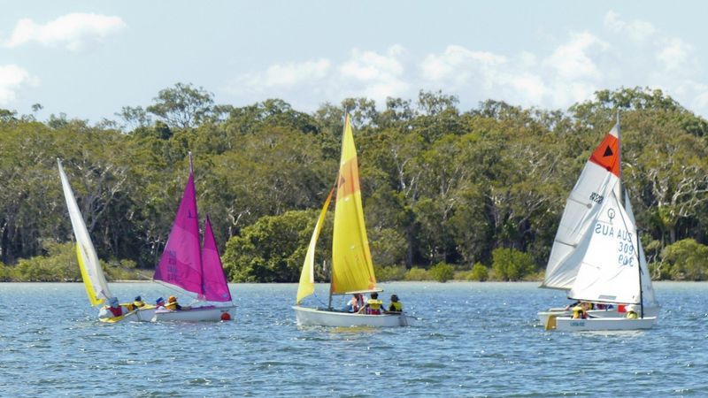 The last sailing course was a huge success with parents and students loving their time on the water