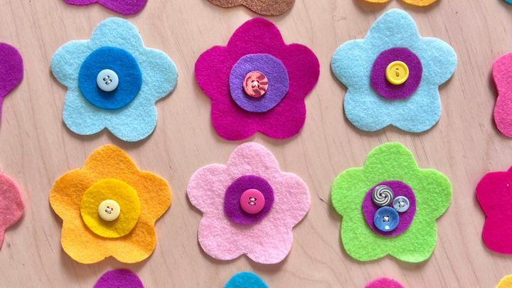 Button flower beginning sewing project