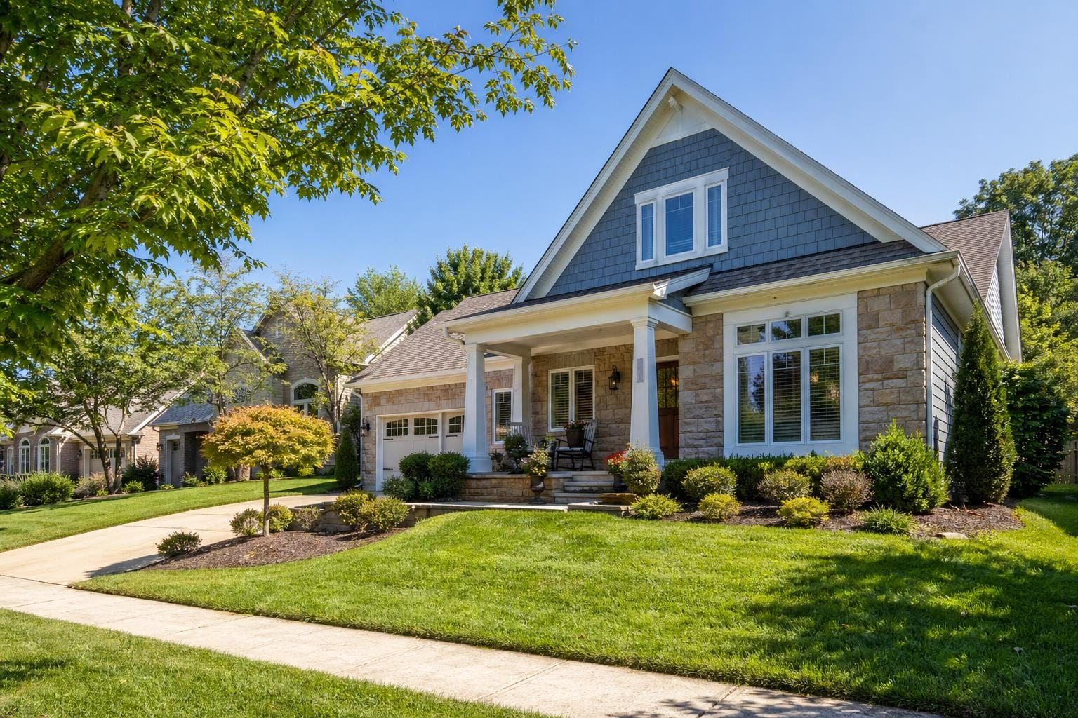 East Brainerd Chattanooga-area home with seasonal curb appeal and suburban neighborhood context