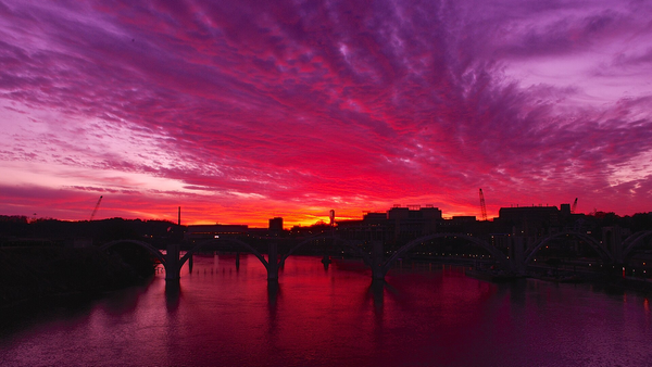 Should I sell my Farragut house now or wait until fall 2026?