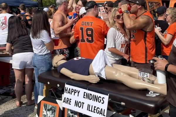 Sorry Deshaun, No "Happy Endings" in Cleveland: Why the Browns Are Officially Hostages to Deshaun Watson’s $230M Contract