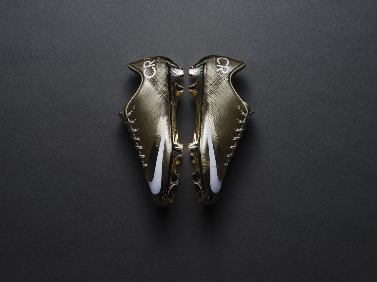 Gold Nike Mercurial CR7