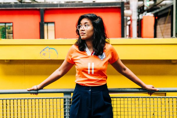 FEMALE IS FOOTBALL: SABRINA COLS