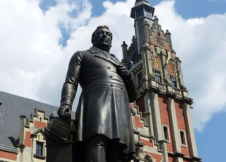 Le nom de la promotion d'une cohorte d'étudiants en droit: what's in a name ?