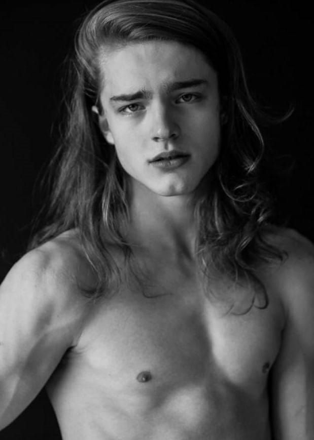 Men in Vogue - Alexander Hunt