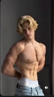 Short videos & sexy photos