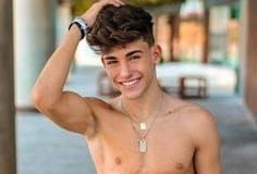 Short videos & Pics
