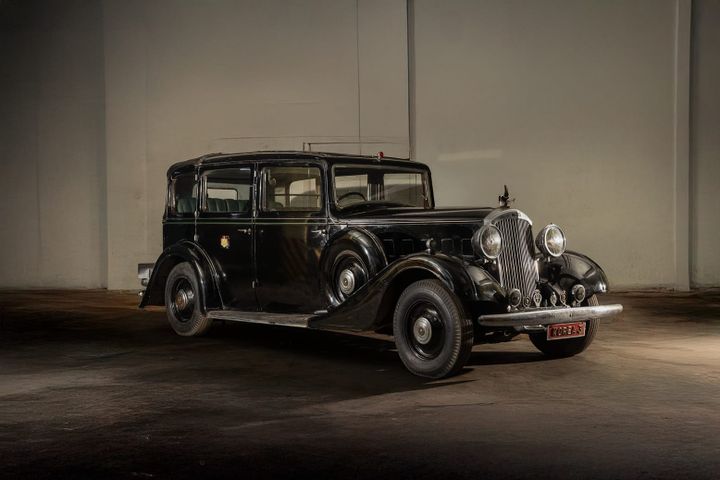 1934 Humber Snipe 80 Pullman Landaulette – English Elegance