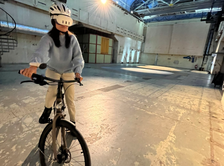 University of Glasgow Uses AR to Help Cyclists Communicate with Self-Driving Cars