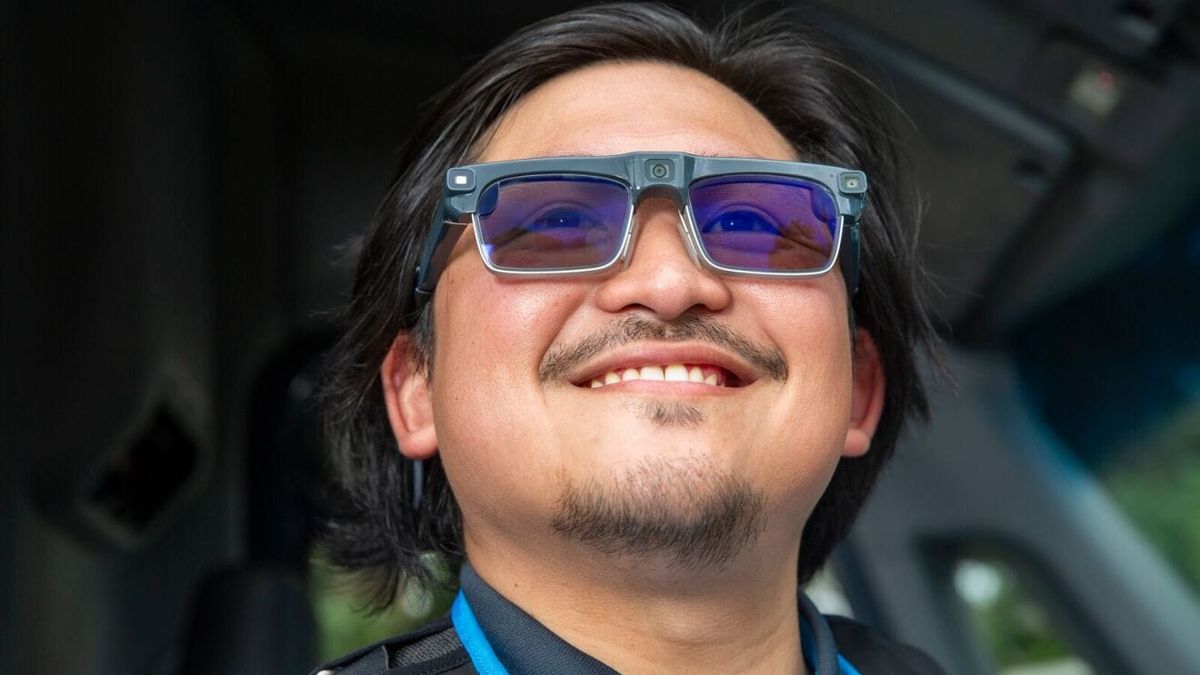 An amazon delivery driver wearing a pair of AI-powered smartglasses