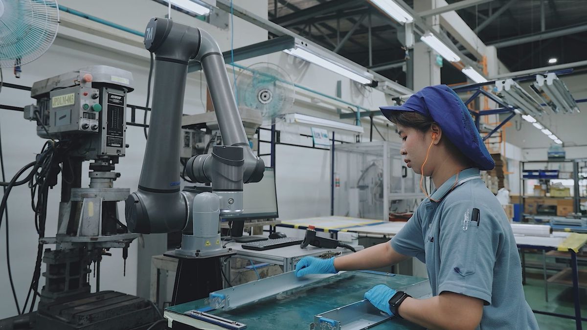 Techman Robot Deploys AI Cobots With Jinpao Precision for Aerospace Manufacturing
