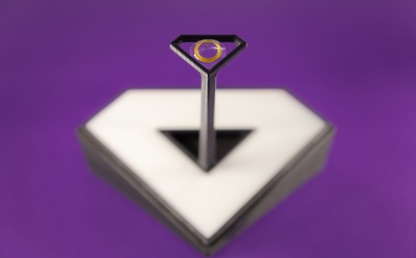 XPANCEO Surpasses $1B Valuation With $250M for XR Contact Lens