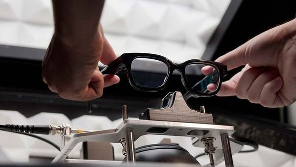 Magic Leap and Google Extend AR Alliance With Glasses Prototype Reveal