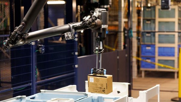 Blue Jay and Eluna Signal a New Phase in Amazon's Robotics Strategy