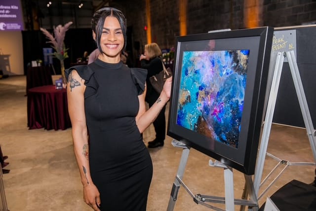 "El arte sana": Artista dominicana comparte cómo el arte y la salud se unen en el Art of Health Care