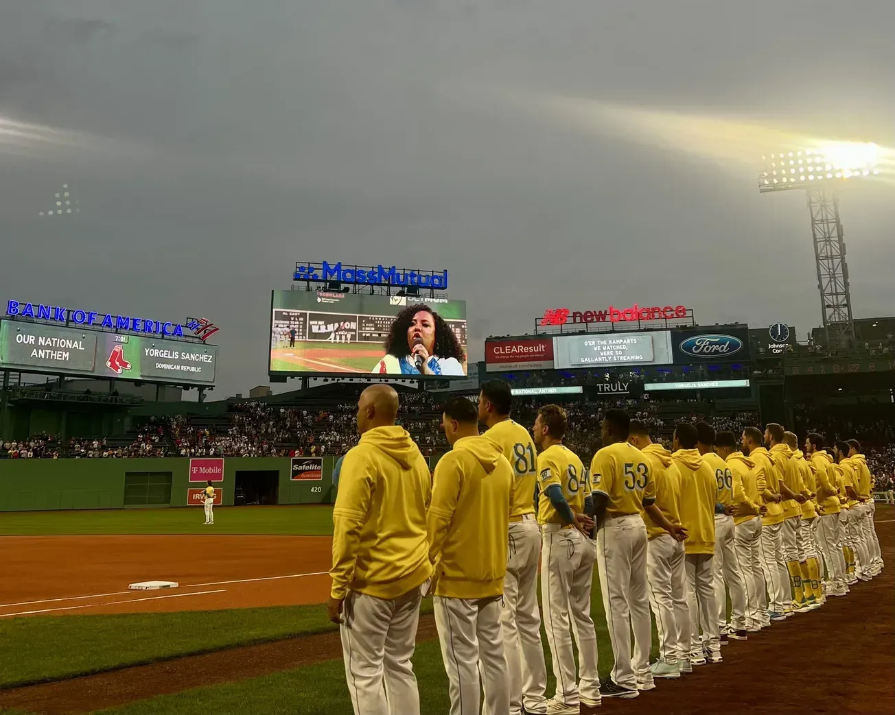 Hoy es el primer día de la temporada de los Red Sox: Conoce a los jugadores latinos