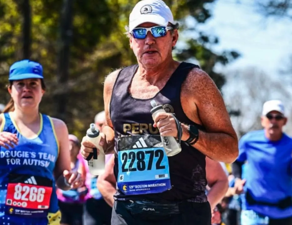 El maratonista peruano venció sus propios límites y volvió a Boston como ejemplo de superación