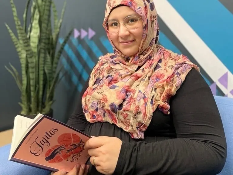 Vivir con ansiedad constante no es normal: Terapeuta latina de NeighborHealth invita a dar  el primer paso hacia el apoyo emocional