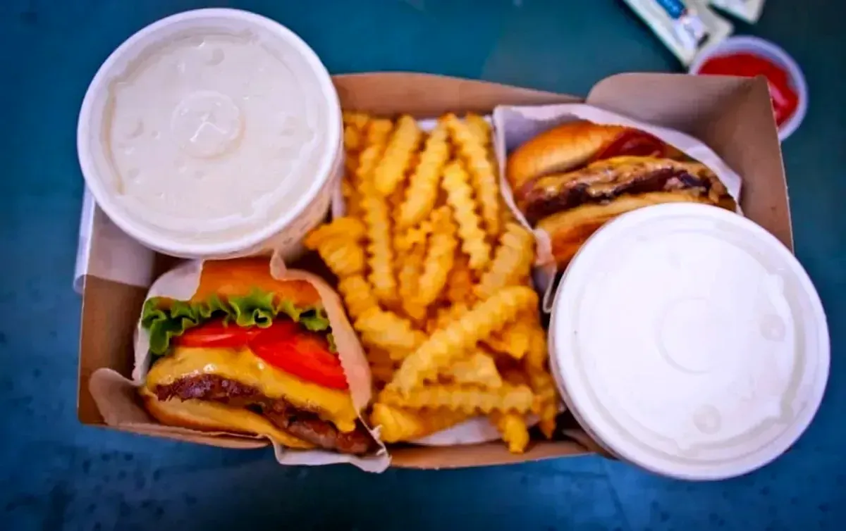 Cada vez más personas dependen del crédito para cubrir gastos básicos