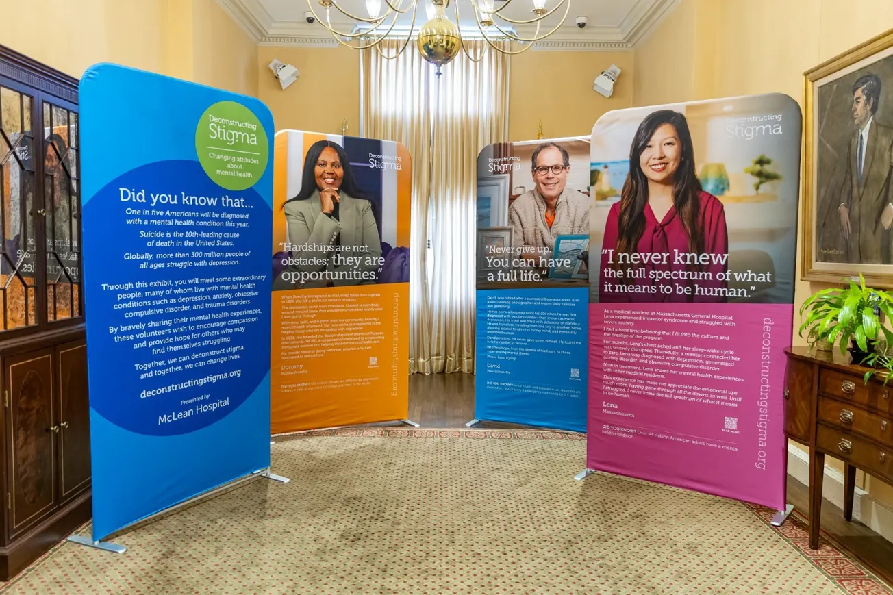 Nueva exhibición en el State House busca cambiar cómo hablamos de la salud mental