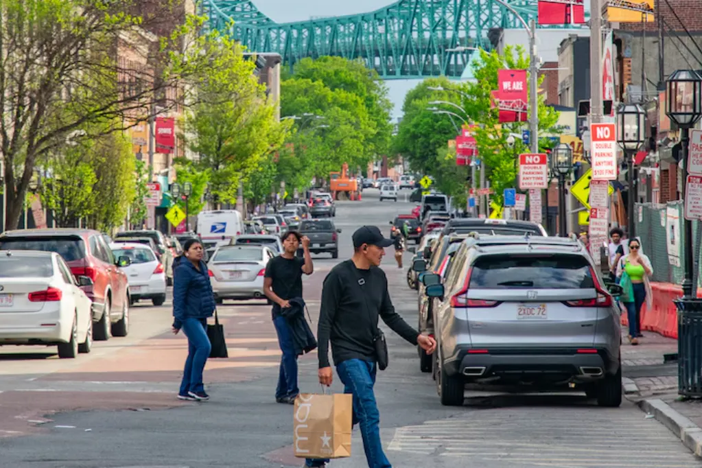 Santuario o no, el miedo es el mismo en Chelsea y Revere
