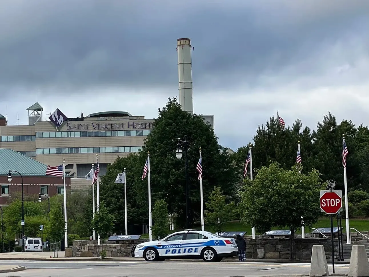 Worcester busca reconstruir la confianza tras arrestos virales en acción de ICE