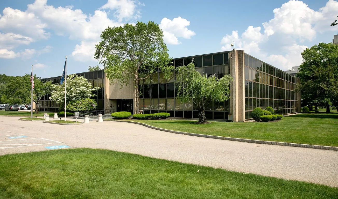 Mujeres en la oficina de ICE en Burlington están sujetas a condiciones "inhumanas", según abogado