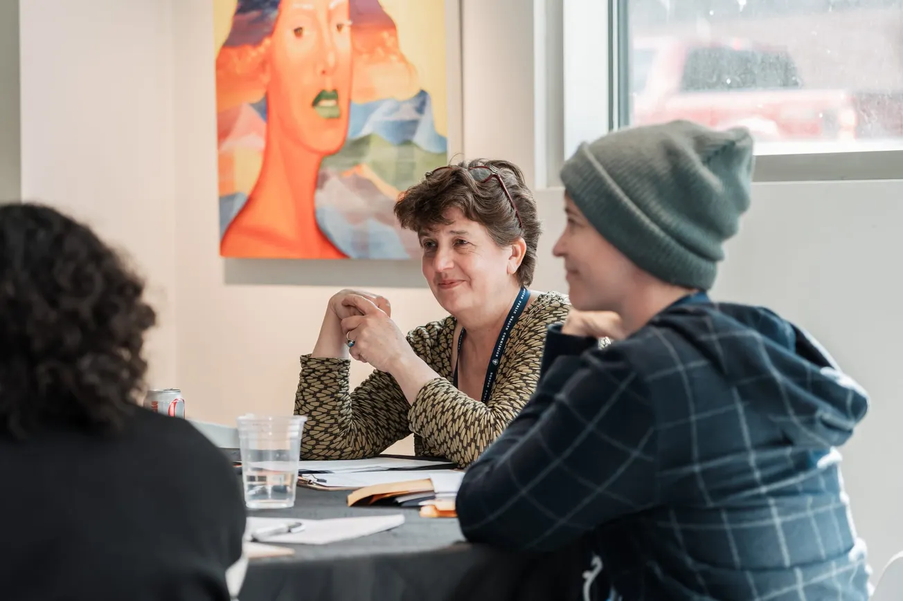 Para apoyar a los jóvenes de Boston, hay que invertir en las familias