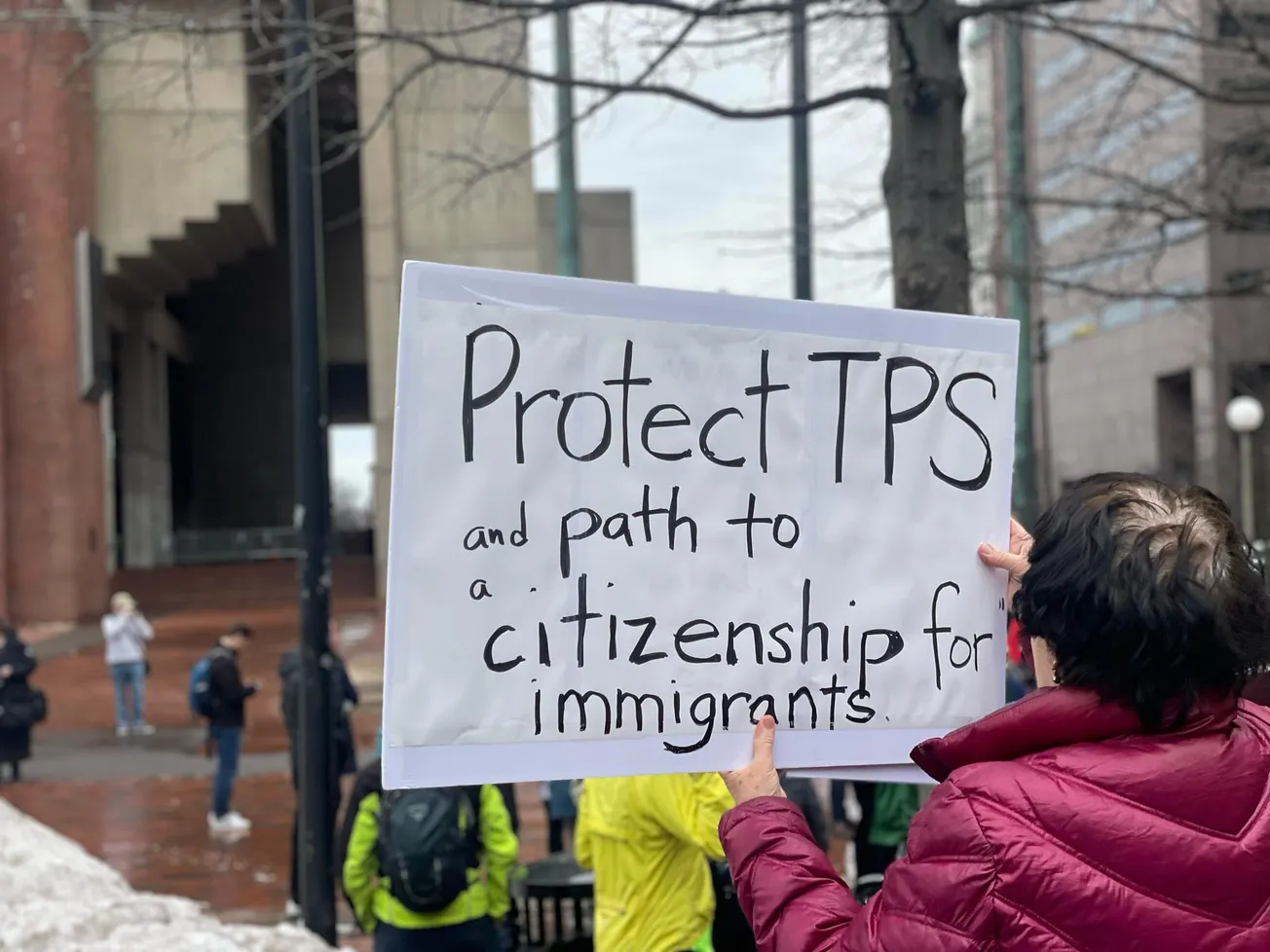 El Comité TPS de Massachusetts y Centro Presente organizaron una vigilia en apoyo a la comunidad Hondureña
