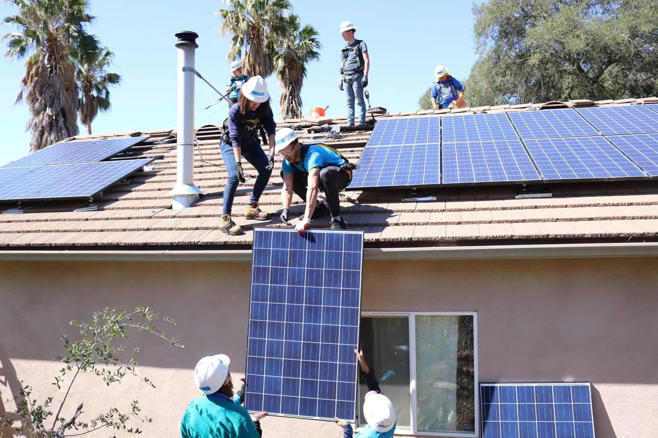 El momento para instalar paneles solares es ahora. Antes de que se vuelva más costoso