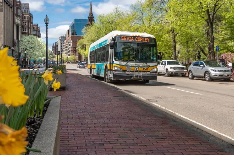 Un vacío legal pone en riesgo a los operadores del tren MBTA, denuncia sindicato