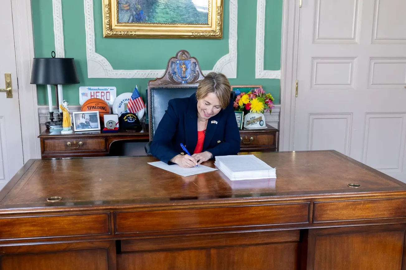 Cómo Massachusetts apuesta por la economía, el transporte y la educación en su presupuesto 2026