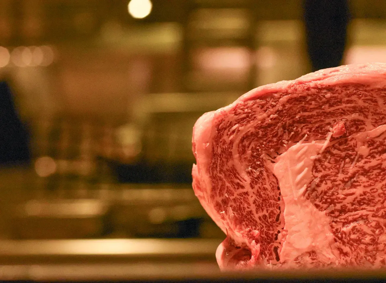 ¿Por qué la carne está tan cara? enfermedades y aranceles impulsan los precios de la carne de res en EE. UU.