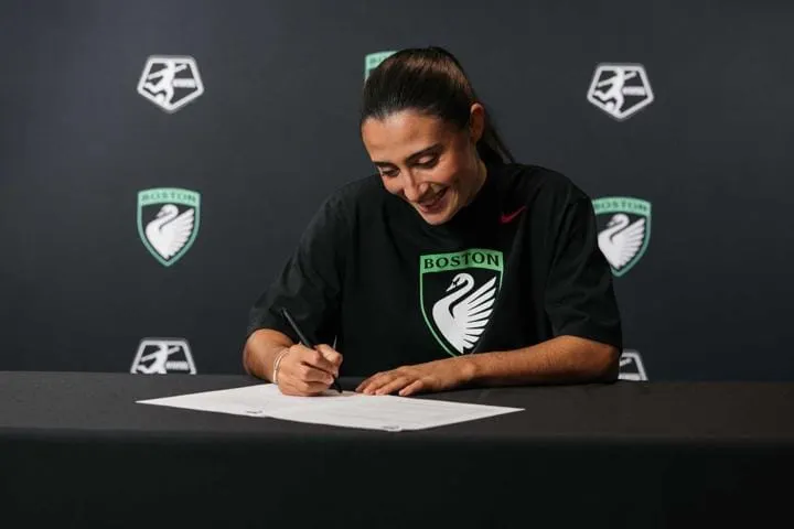 Boston Legacy asegura a Alba Caño para reforzar su mediocampo en 2026